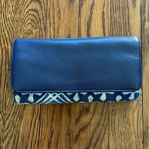 Vera Bradley Wallet Blue Cuban Tiles Large Zip & Snap Closure Leather Audrey